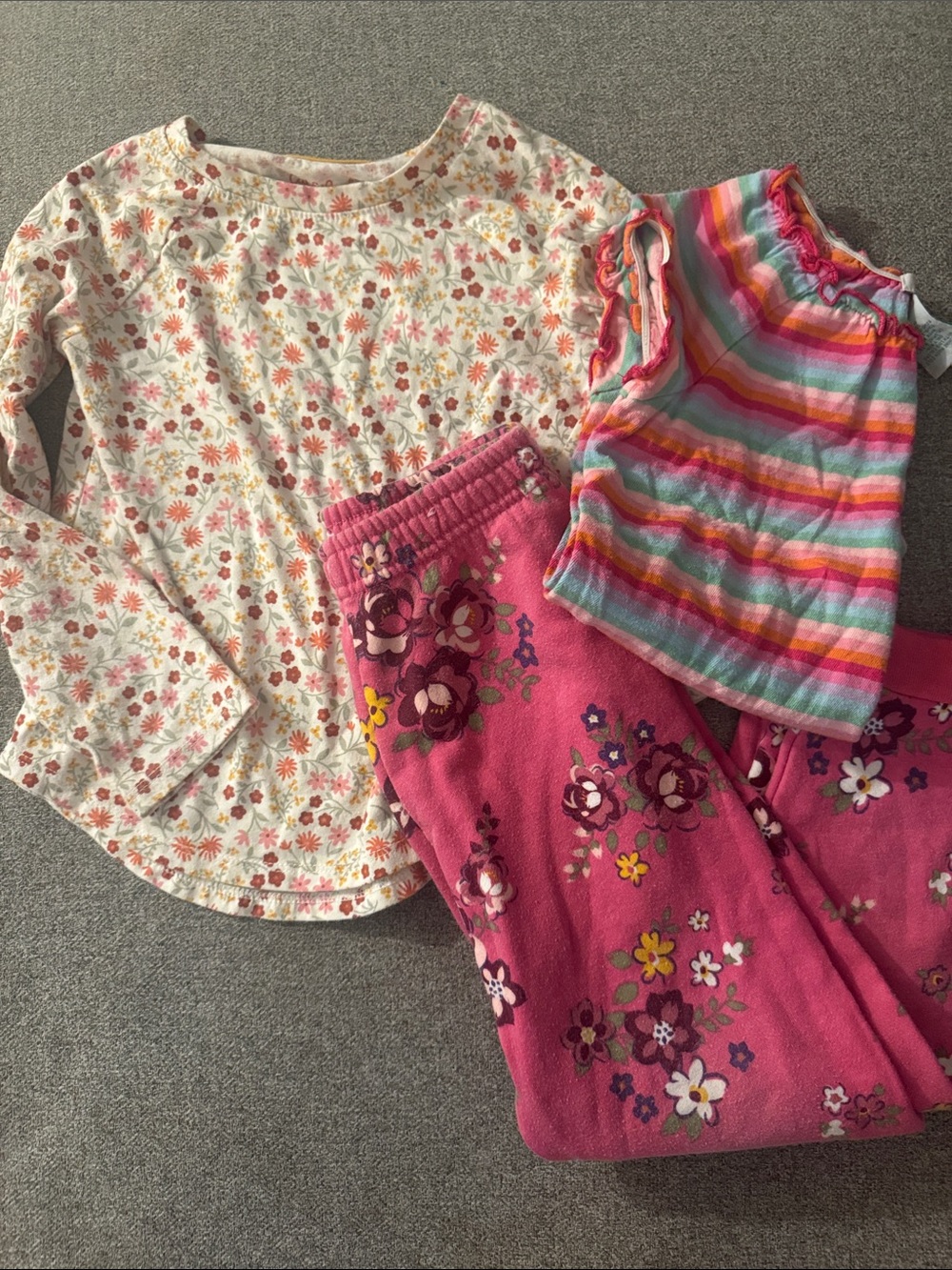 5/$15- Size 5 bundle - Picture 2 of 2